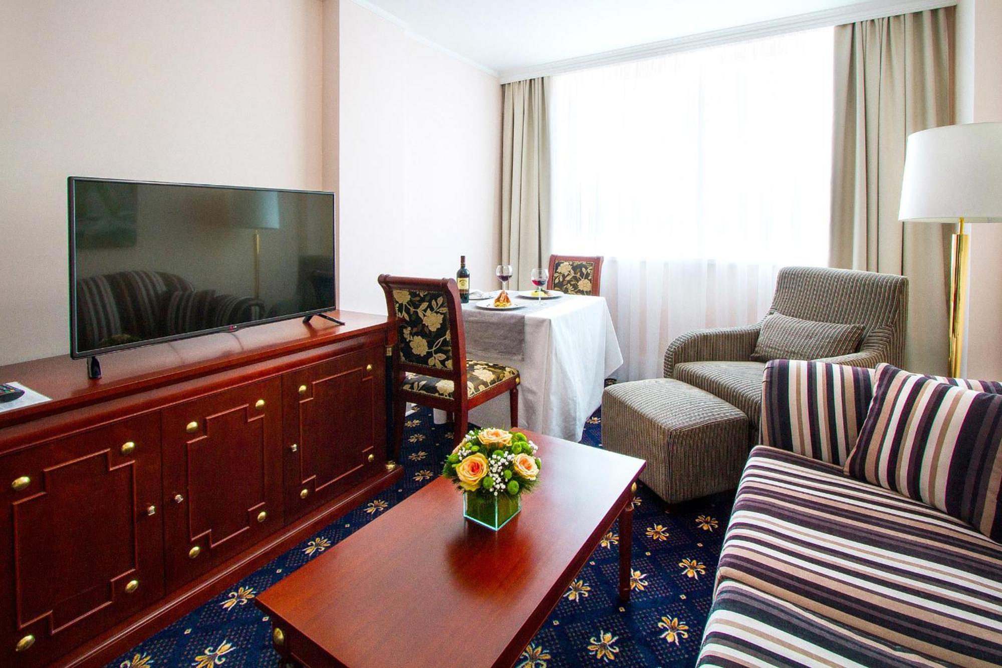 A Hoteli - Hotel Sloboda Šabac Oda fotoğraf