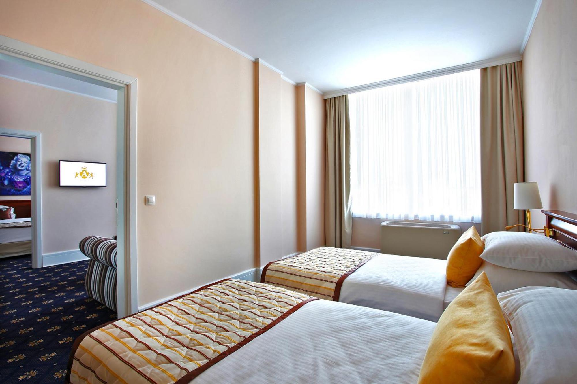 A Hoteli - Hotel Sloboda Šabac Oda fotoğraf
