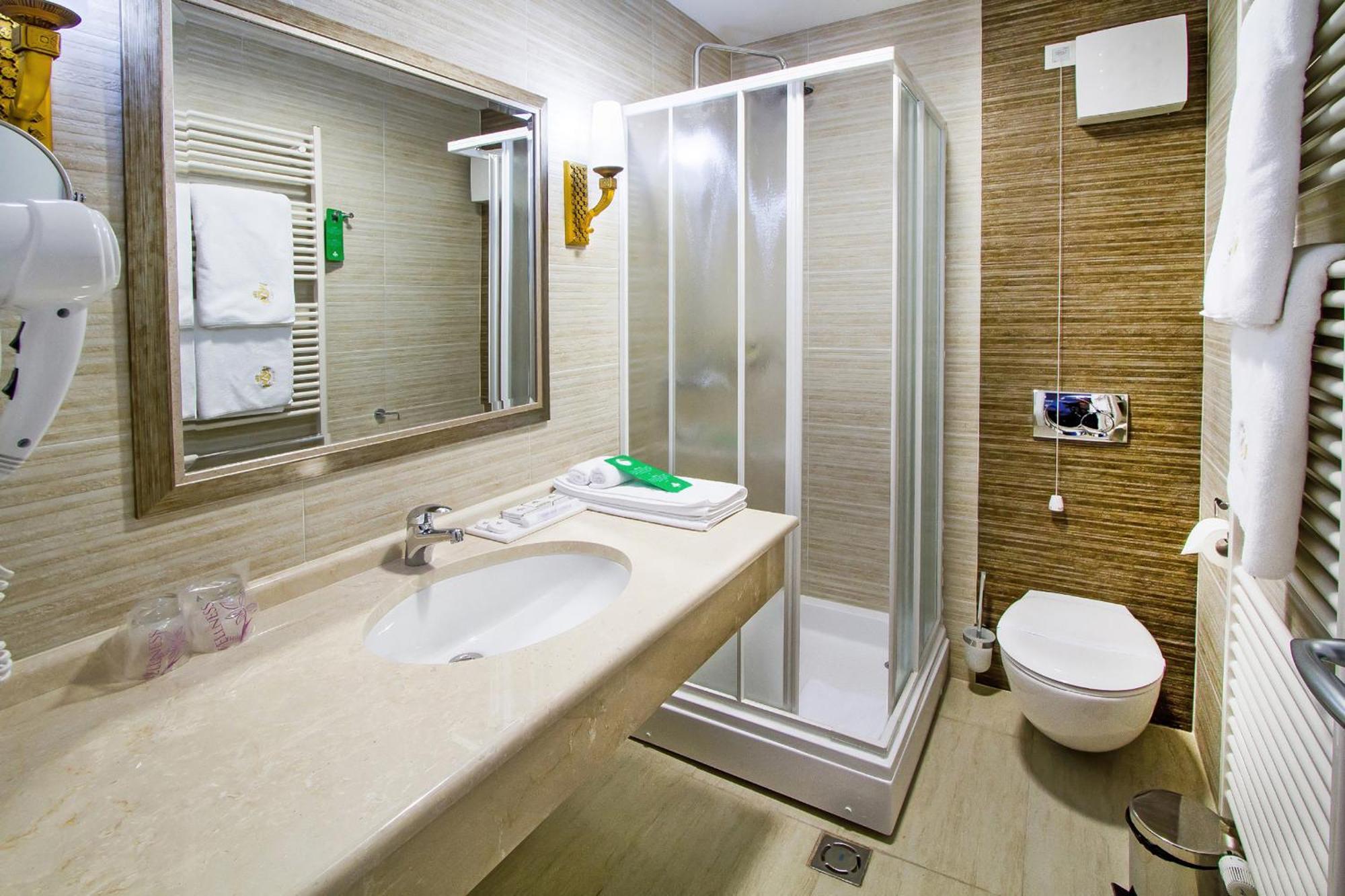 A Hoteli - Hotel Sloboda Šabac Oda fotoğraf