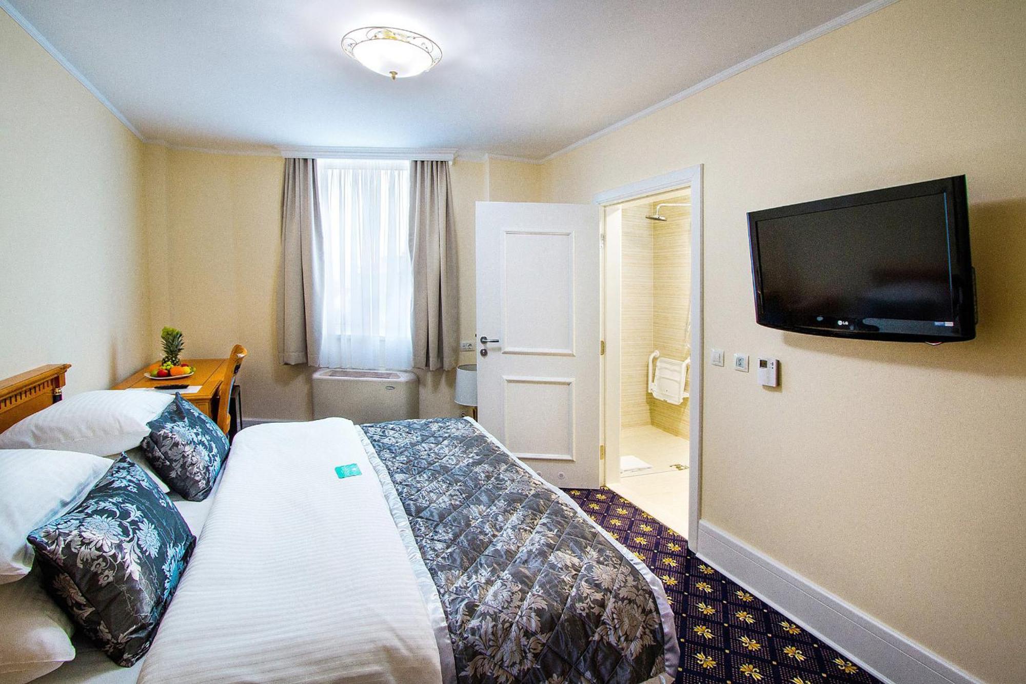 A Hoteli - Hotel Sloboda Šabac Dış mekan fotoğraf