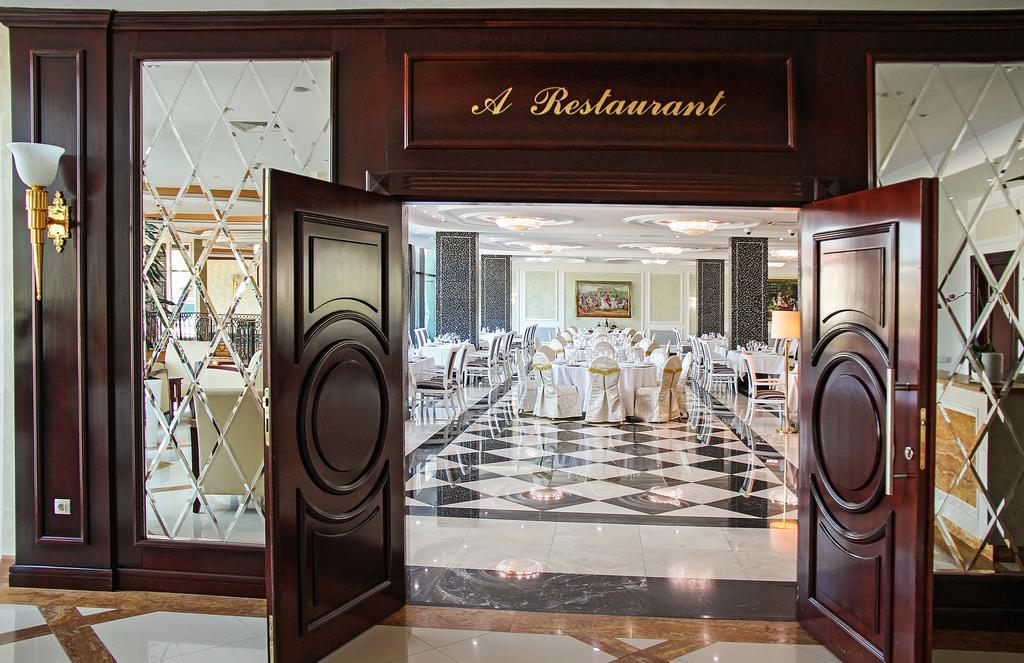 A Hoteli - Hotel Sloboda Šabac Dış mekan fotoğraf